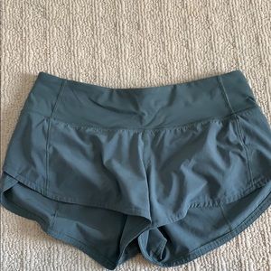Lululemon Speed Short 2.5”